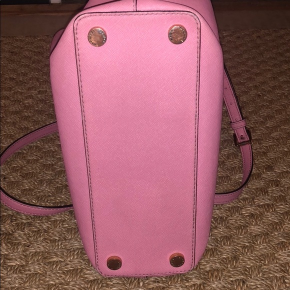 MICHAEL Michael Kors Savannah Medium Saffiano Bag - Picture 3 of 8